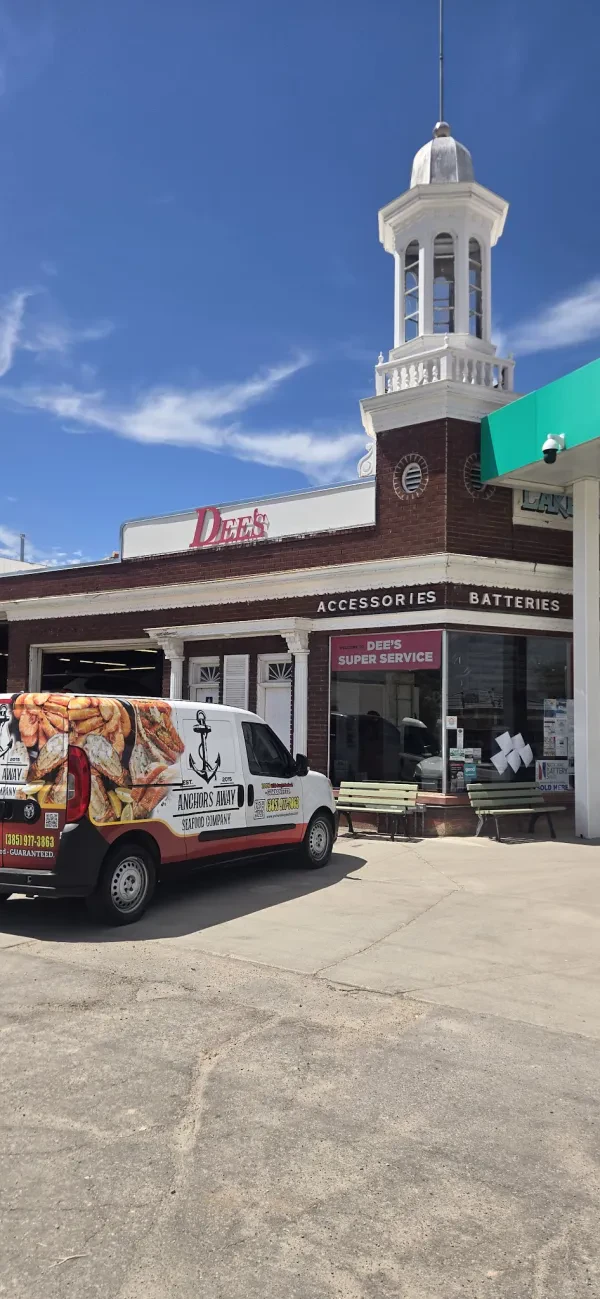 Dee's Super Service - photo 2