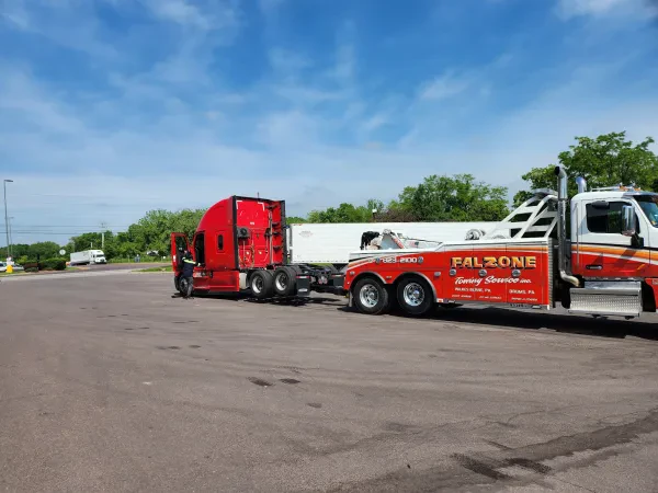 Falzone Towing Service - Cars, Heavy Duty and Semi Tow Trucks - photo 4