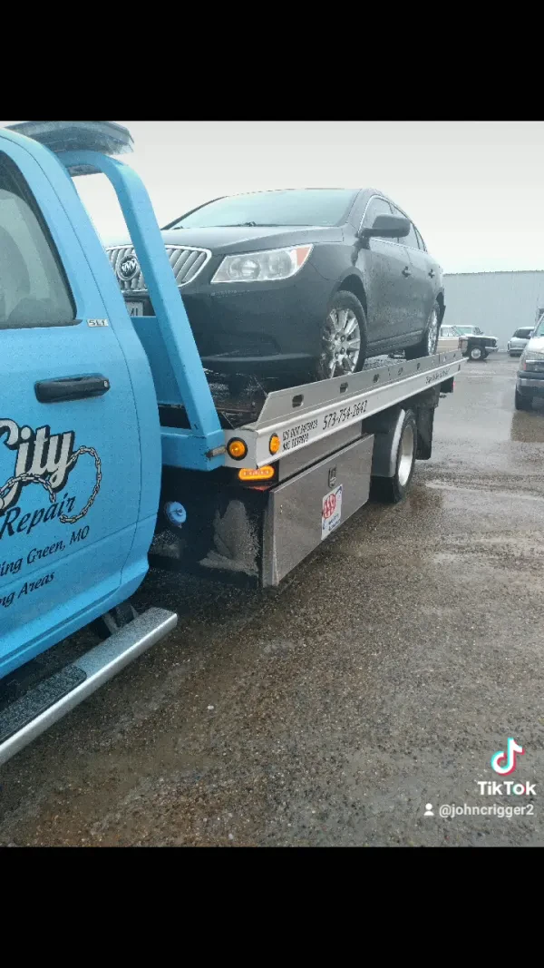 River City Towing & Repair - photo 2