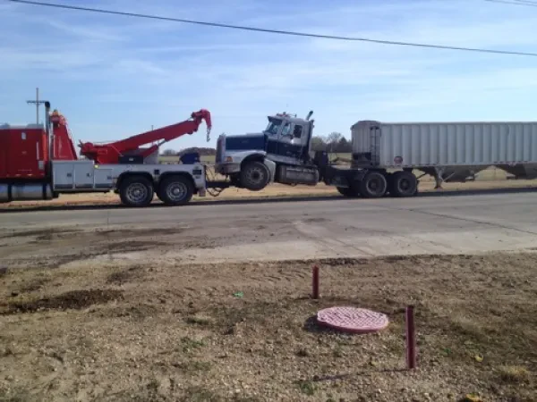 Venuti Towing & Recovery - photo 4