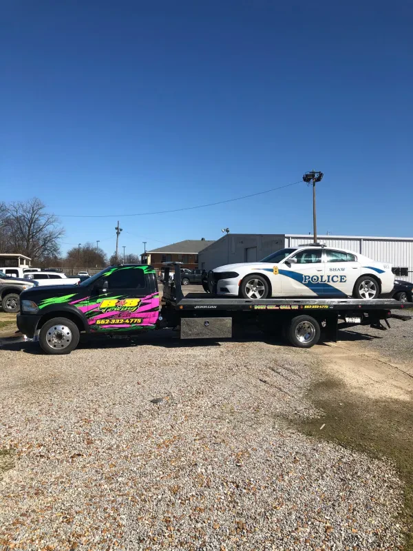 Brown's B&B Towing - Roadside and Flatbed Service - photo 4
