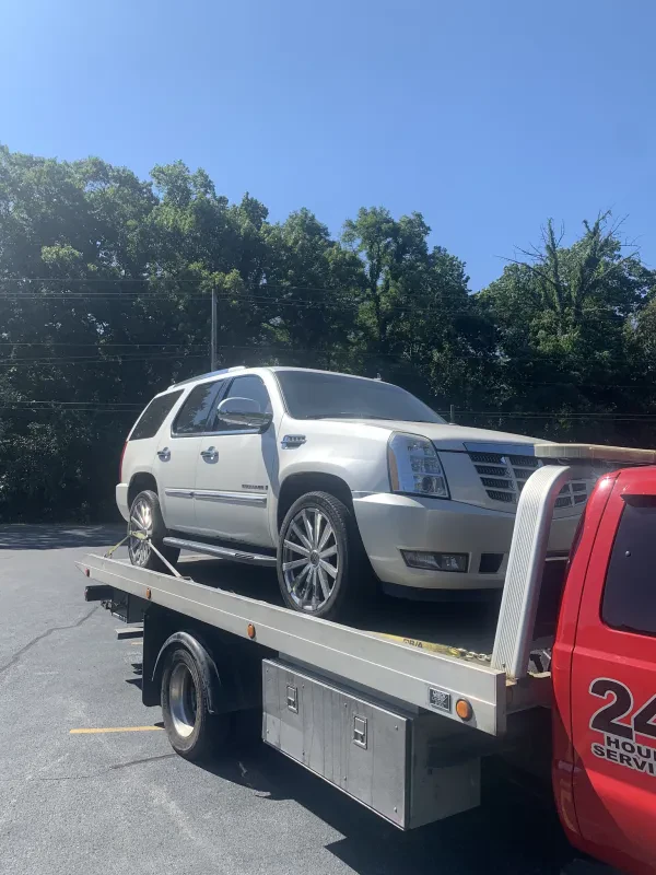 Tas Towing & Auto repair - photo 3