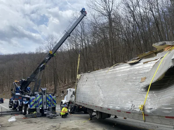 Bigler Boyz Towing & Recovery - Car & Heavy duty semi truck towing and road service - photo 3
