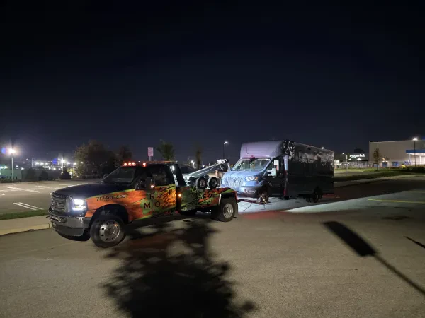 MRO Towing and Hauling - photo 4