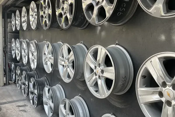 Hubcap Heaven - photo 3
