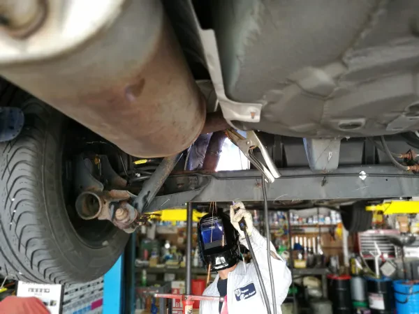 Virginia Auto Repair Center - photo 3