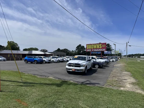 Brown's Kar Mart - photo 3