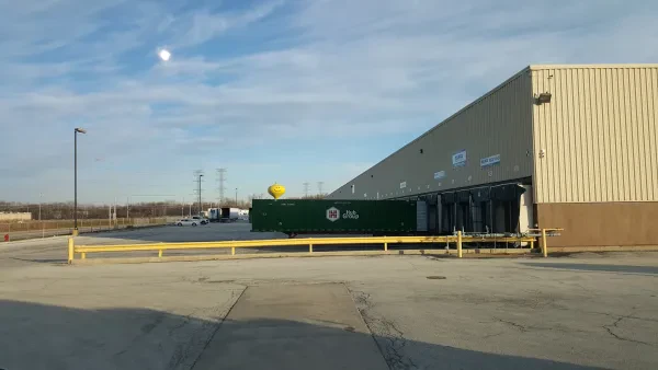 LKQ Heavy Truck, Lansing - photo 4