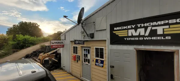 Superior Auto & Truck Repair - photo 2