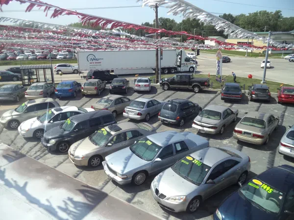 Wholesale Outlet Inc - photo 2