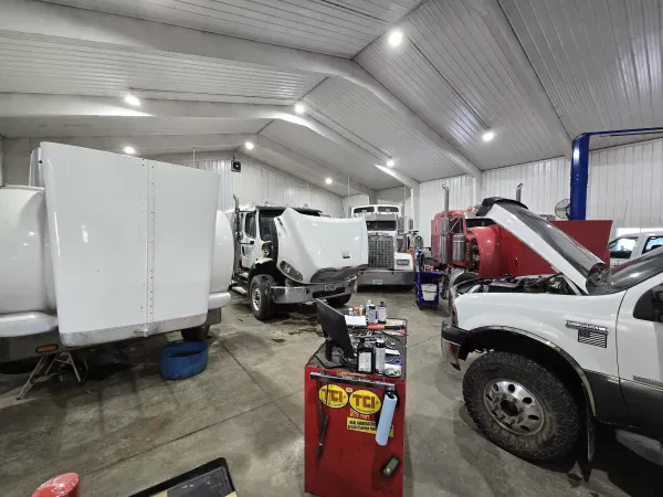 Freedom Truck Center and wash - photo 3