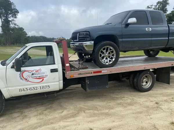 McCollums Towing Logistics LLC - photo 2