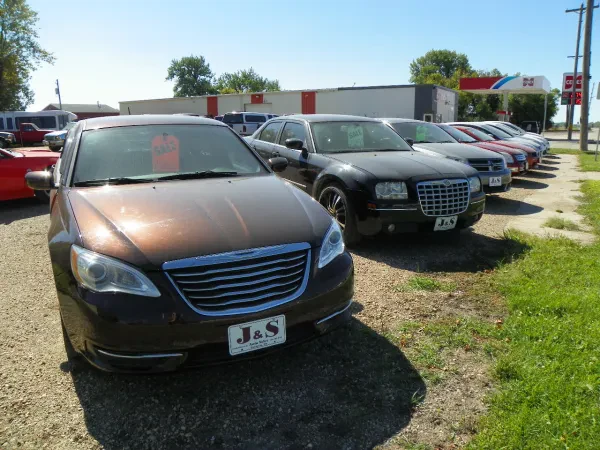J & S Auto Sales - photo 2