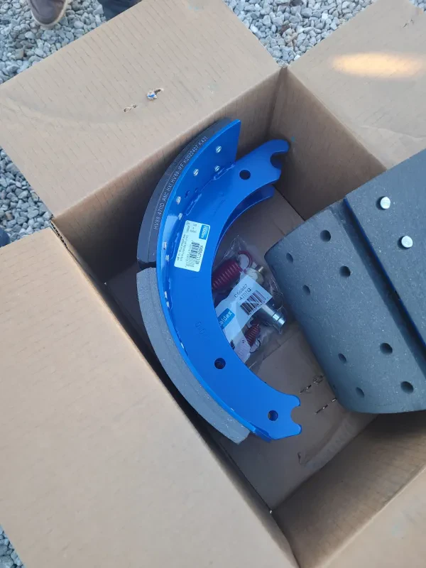 B & T Truck Parts - photo 4