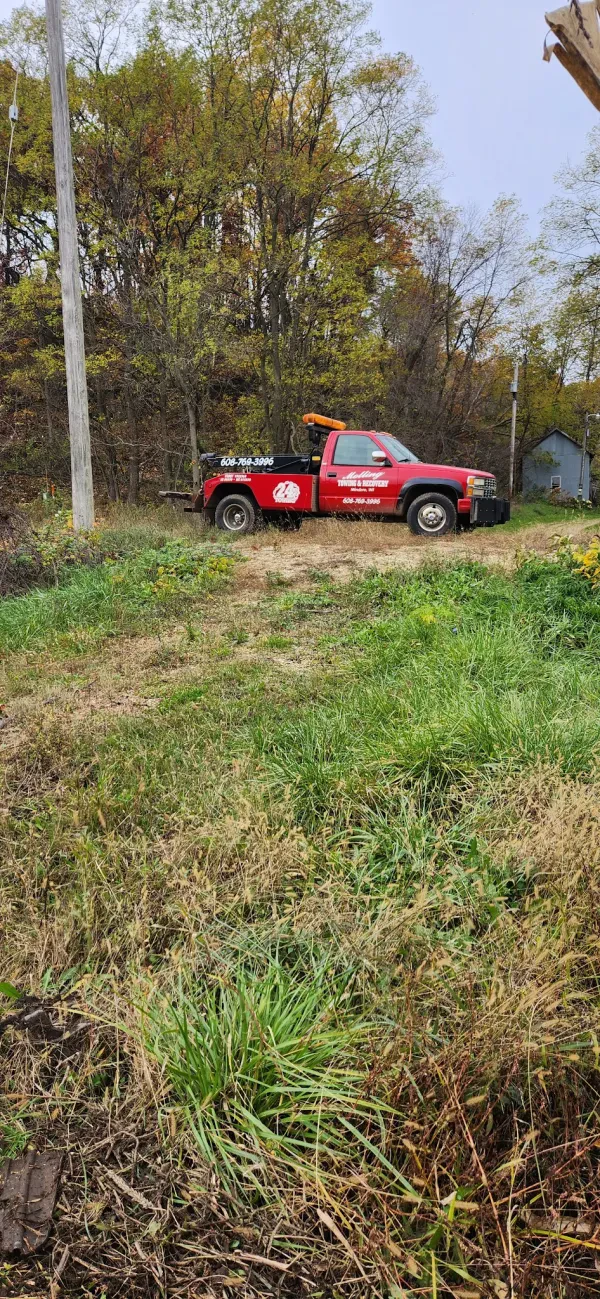 Molling Towing & Recovery, LLC - photo 3