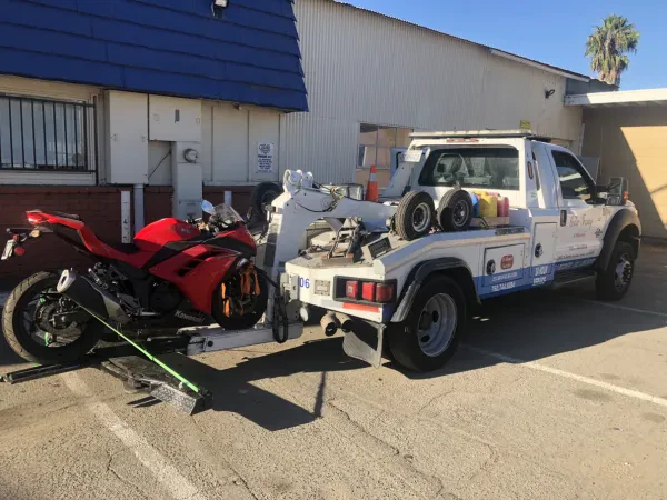 Cedar Towing - photo 2
