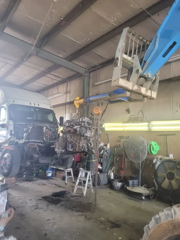A.C.L TRUCK AND TRAILER REPAIR - photo 4