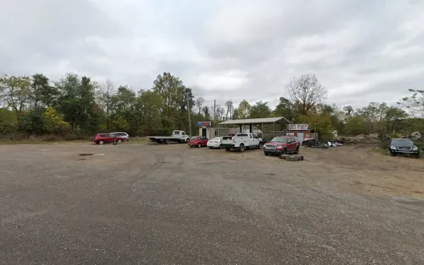 Gonella's Auto Parts & Service - photo 2