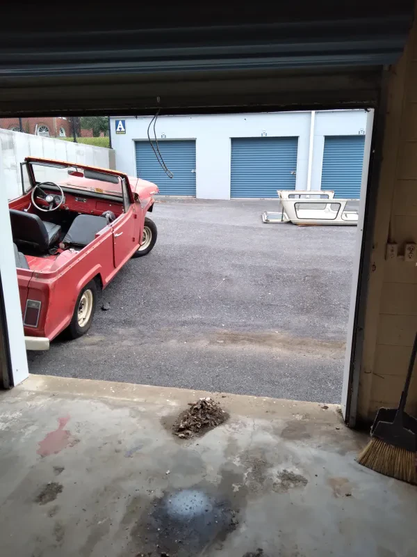 J & C Towing - photo 4