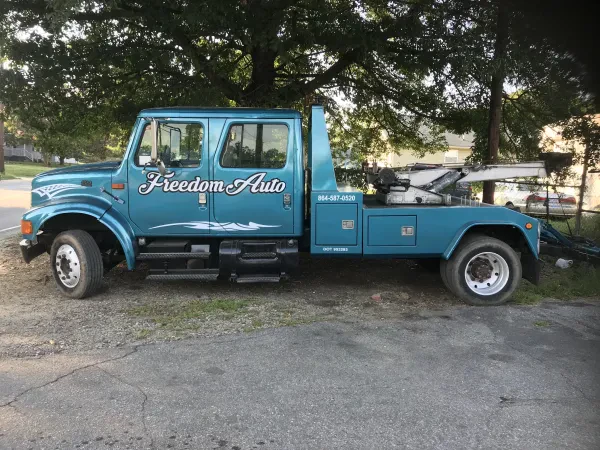 Freedom Auto Sales of Una - photo 4