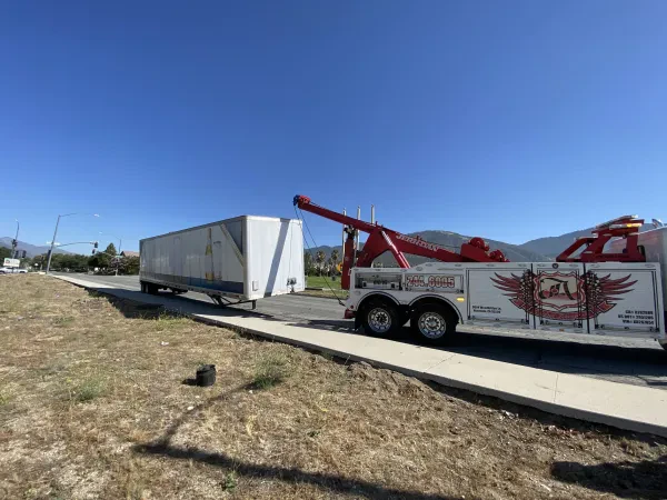 J and A Towing Transport - photo 4