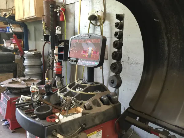 Hall's Garage (Auto Repair & Service) - photo 4
