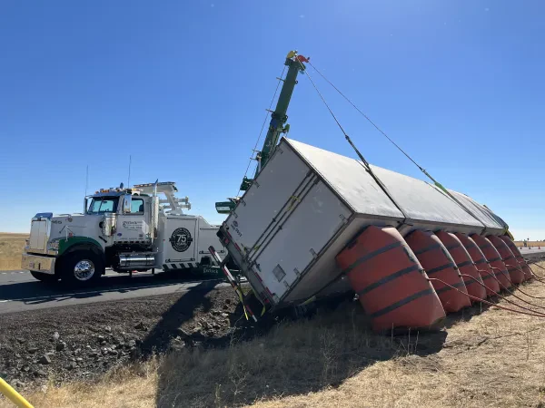 Gerlock Towing & Heavy Haul - Heavy Duty & Semi Tractor Trailer Towing - photo 3