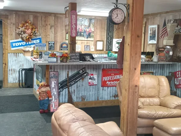 Larsen Auto Parts and Repair - photo 3
