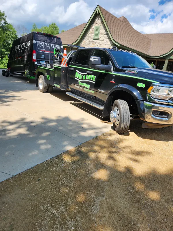 Day & Nite Towing LLC - photo 2