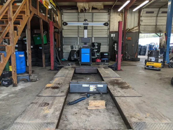 E-Z Go Tire & Towing - photo 4