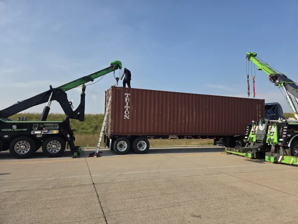 Day & Nite Towing LLC - photo 3