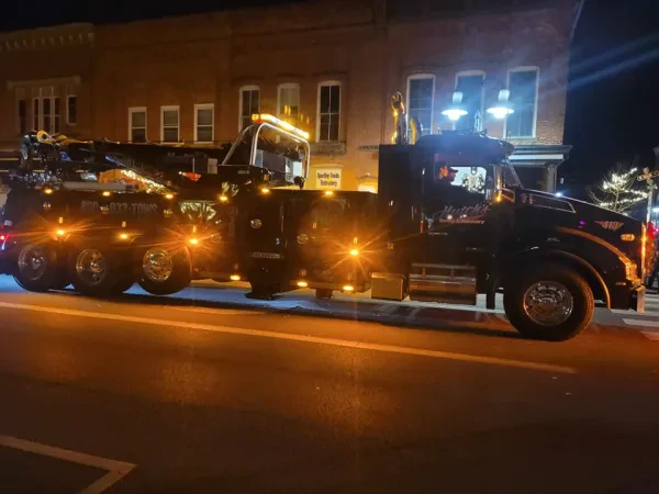 Hutch's Towing & Recovery Services - photo 3