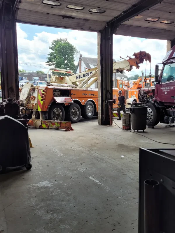 Hilarios Auto & Truck Repair LLC - photo 4