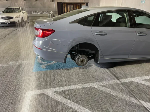 E-Z Towing LLC - photo 3