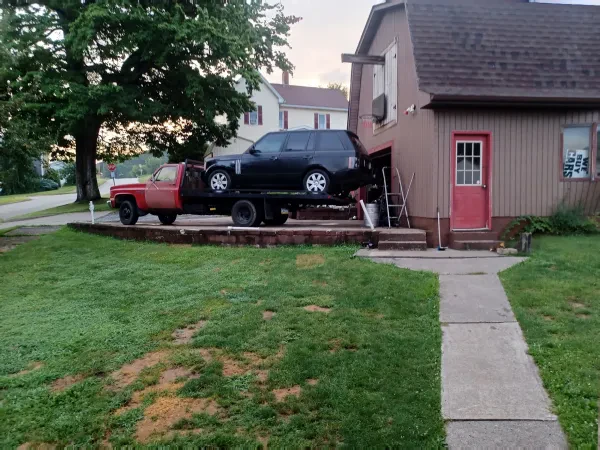 Henry's Hauling and Recovery LLC - photo 4