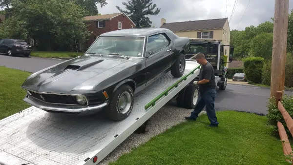 Tiffany's Towing - photo 2