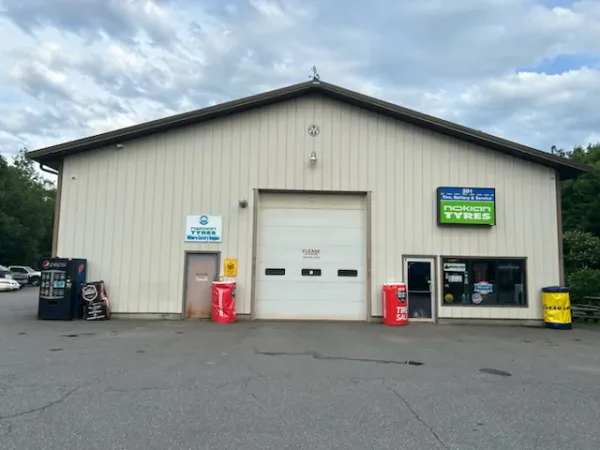 201 Tire, Battery & Service - photo 4