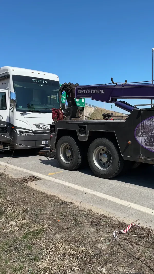 Rusty's Towing & Recovery, LLC - photo 3