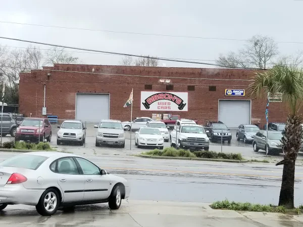 Gibson's Garage - photo 4