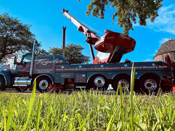 Tegeler Wrecker & Crane - photo 2