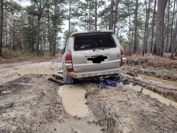Bloodhound Towing & Recovery LLC - photo 3