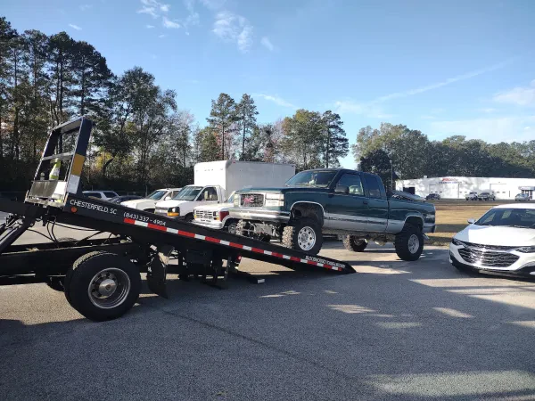 Bloodhound Towing & Recovery LLC - photo 4