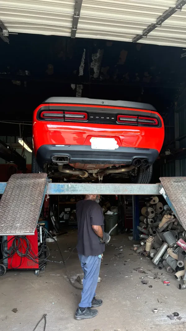 Dukes Muffler and Towing - photo 2