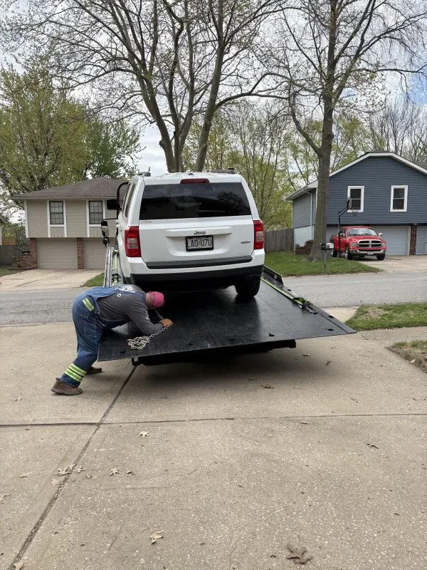 Niko’s Tow Service - photo 2