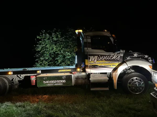 Minnicks Towing and Recovery - photo 4