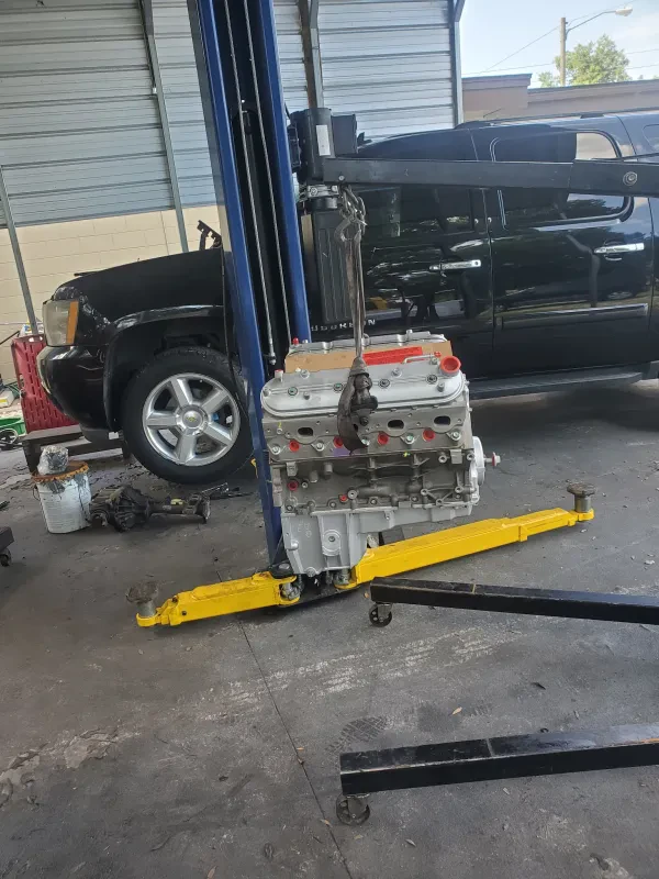 Mecánico Moy auto repair LLC - photo 3