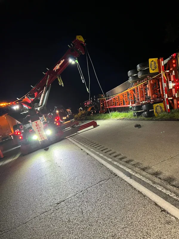 Ray Mount Wrecker Service - photo 4