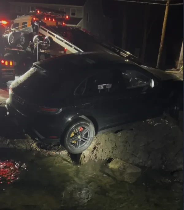 Crowell's Towing & Auto Repair - photo 4