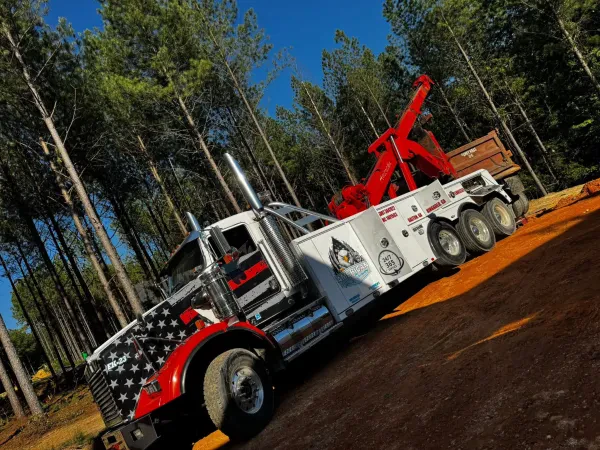 American Tow & Recovery - photo 4