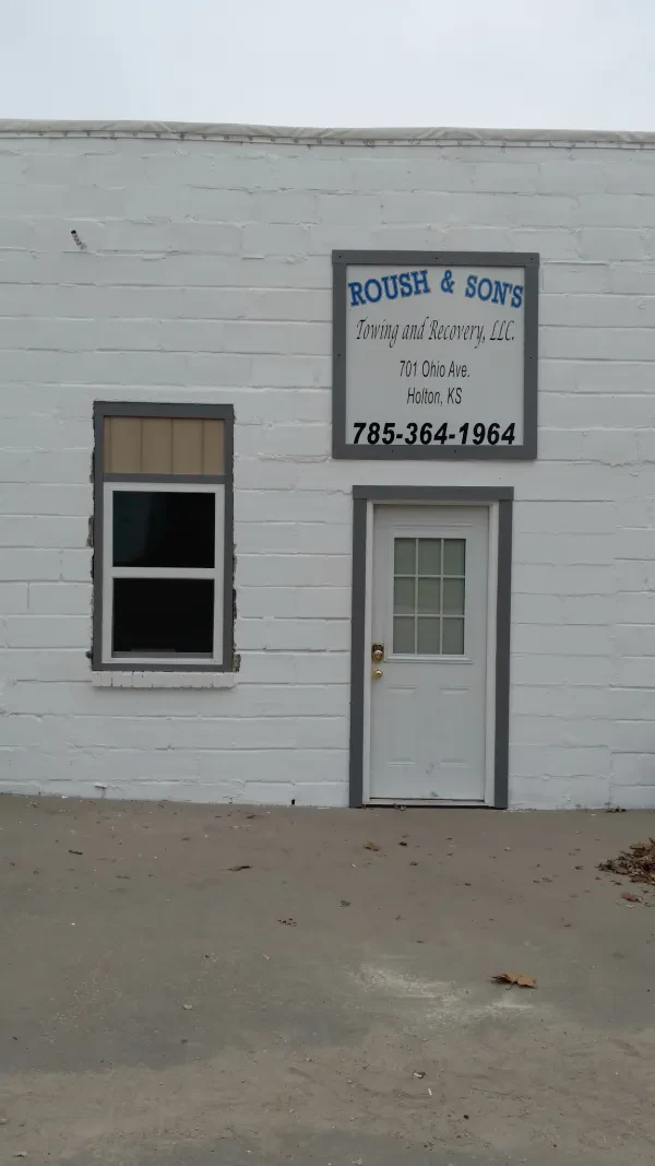 Roush & Son's Towing and Recovery - photo 3